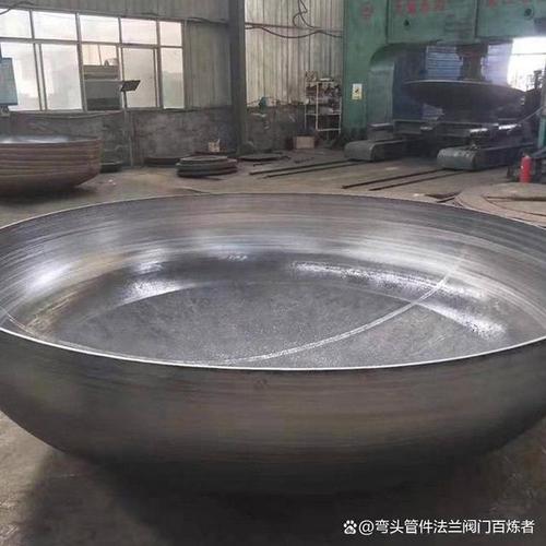 盘锦位于辽宁省西南部，是辽河油田总部所在地，也是中国重要的石油化工和能源基地之一。在金属制品制造领域，盘锦依托石油产业形成了石油装备制造、石油管材、金属结构件等特色方向，为油气开采和炼化提供配套产品。